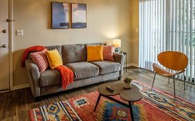 Frontdesk I The Meridian Jacksonville